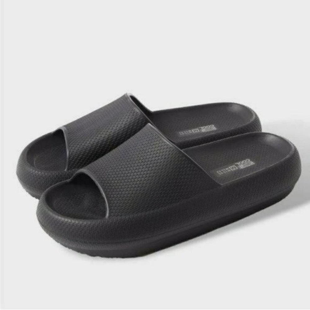 NWT 32 Degrees Ultra-soft EVA Cushion Cool Unisex Cushion Slide Sandals
